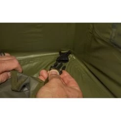 Fox Renard Frontière X -Pêche Promotion Boutique 22 clip in groundsheet 550x550w 1